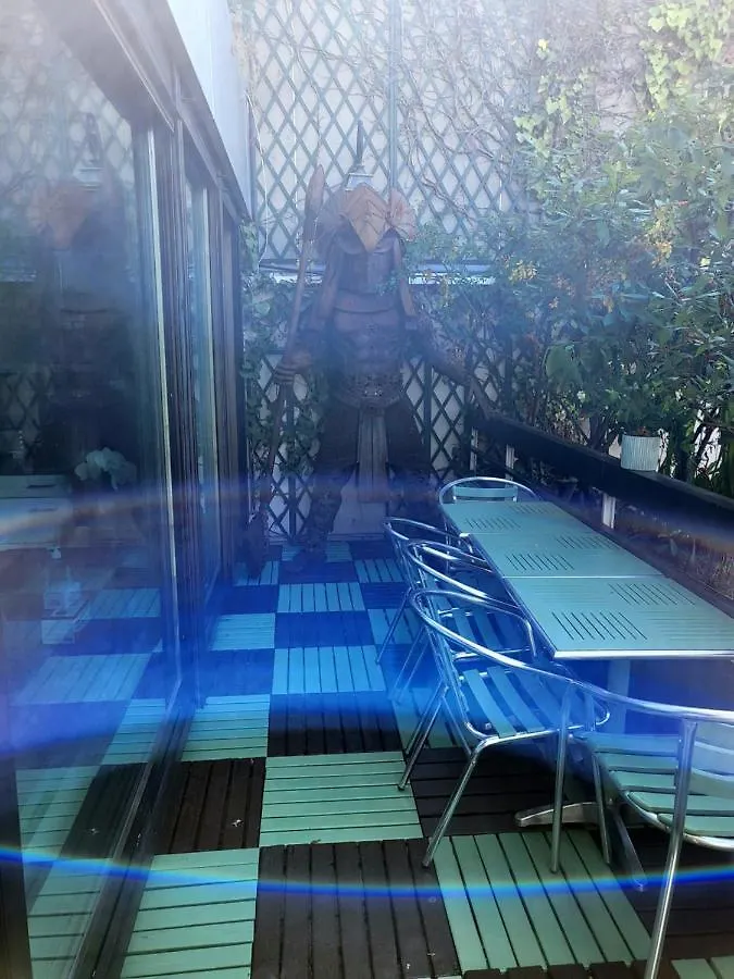 アパート Penthouse Champs Elysees Above 5 Stars Hotel Berri Champs Elysees パリ